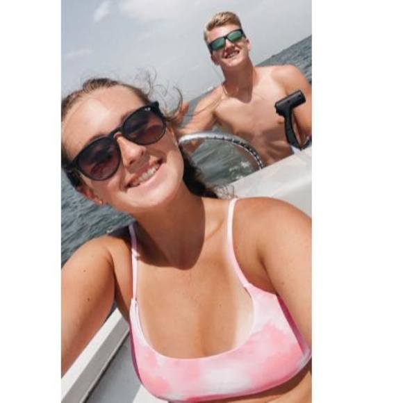 Meet your Posher, Kylee - Picture 1 of 1